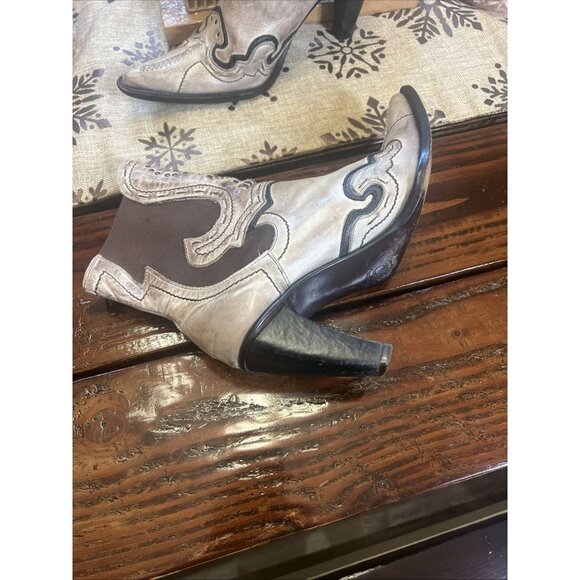 Charlie 1 Horse Heavy Stitched Leather Studded Cowboy Boots, Size 7B - Picture 4 of 13